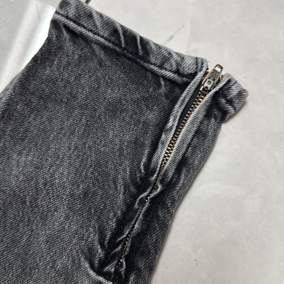 Reformation Black Denim Skinnies Size 26 - Picture 4 of 6